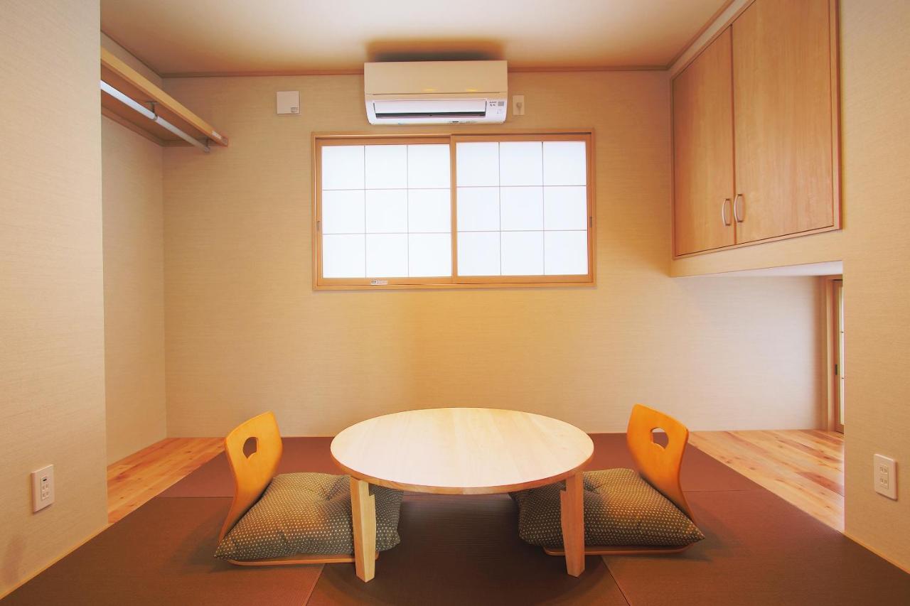 Villas Waraku Fujiyoshida Exterior photo